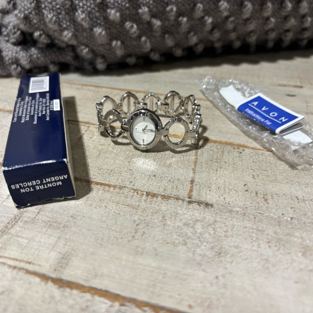 NWT❤️Avon Silverton Circle - Picture 3 of 5